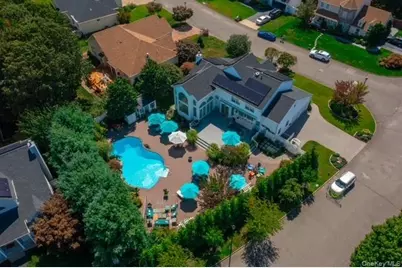 1 Laurel Lane, Holtsville, NY 11742 - Photo 2