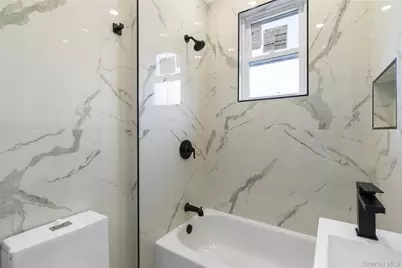 254 Charles Avenue, New York, NY 10302 - Photo 6