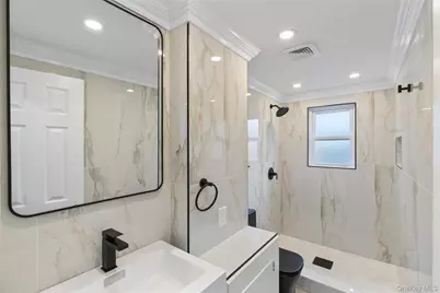 254 Charles Avenue, New York, NY 10302 - Photo 12