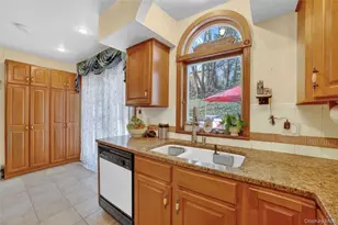 22 Jerome Dr, Cortlandt Manor, NY 10567 - Photo 12