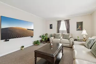 449 S 1st St, Lindenhurst, NY 11757 - Photo 16