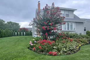 449 S 1st St, Lindenhurst, NY 11757 - Photo 46