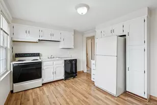 449 S 1st St, Lindenhurst, NY 11757 - Photo 32