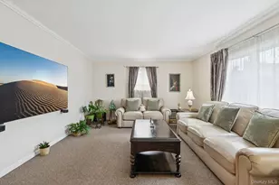 449 S 1st St, Lindenhurst, NY 11757 - Photo 14