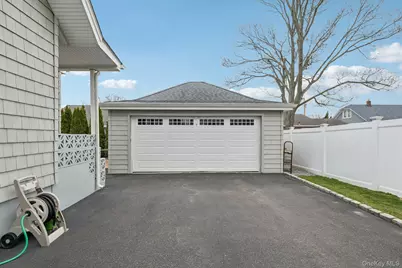 449 S 1st Street, Lindenhurst, NY 11757 - Photo 44