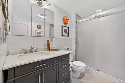 1376 Midland Ave #810, Bronxville, NY 10708 - Photo 22