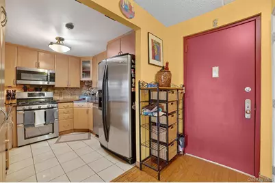 1376 Midland Ave #810, Bronxville, NY 10708 - Photo 2