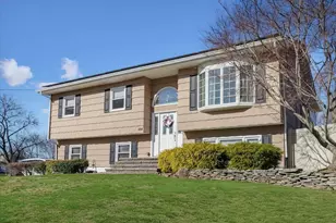 144 Sleepy Hollow Ln, Congers, NY 10920 - Photo 2