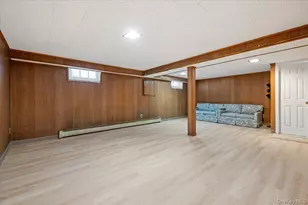 11 Glenwood Rd, Glen Head, NY 11545 - Photo 28