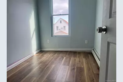 10532 130th Street, Richmond Hill, NY 11419 - Photo 8