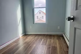 105-32 130th St, Richmond Hill, NY 11419 - Photo 8