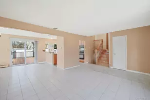 18 Wendorf Ct, North Babylon, NY 11703 - Photo 18