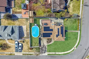 18 Wendorf Ct, North Babylon, NY 11703 - Photo 6