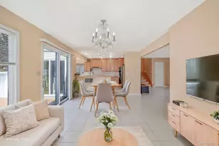 18 Wendorf Ct, North Babylon, NY 11703 - Photo 22