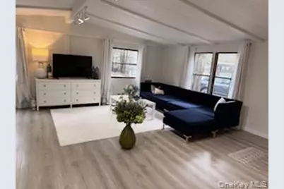 30 Soho Circle, Fallsburg, NY 12759 - Photo 2