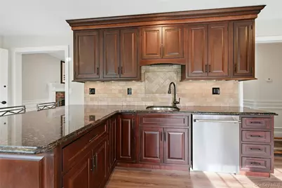 8 Kemswick Drive, Stony Brook, NY 11790 - Photo 18