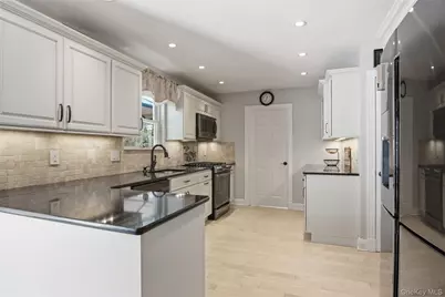 187 Natures Lane, Miller Place, NY 11764 - Photo 8