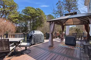 187 Natures Ln, Miller Place, NY 11764 - Photo 28