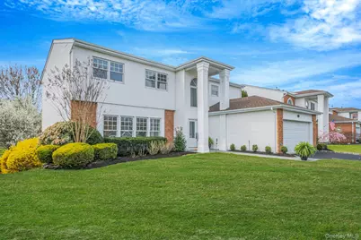 106 Fairway View Drive #106, Commack, NY 11725 - Photo 2