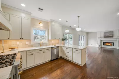 106 Fairway View Drive #106, Commack, NY 11725 - Photo 12