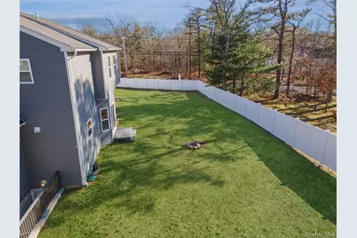164 Chestnut Street, Mount Sinai, NY 11766 - Photo 34