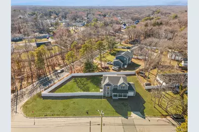 164 Chestnut Street, Mount Sinai, NY 11766 - Photo 6
