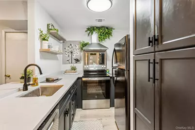 811 Shore Road #11, Long Beach, NY 11561 - Photo 10