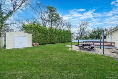 151 Wedgewood Drive, Hauppauge, NY 11788 - Photo 4