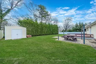 151 Wedgewood Dr, Hauppauge, NY 11788 - Photo 4