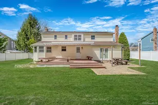 151 Wedgewood Dr, Hauppauge, NY 11788 - Photo 8