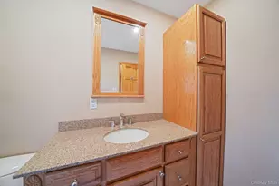 151 Wedgewood Dr, Hauppauge, NY 11788 - Photo 38