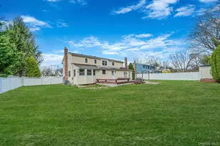 151 Wedgewood Dr, Hauppauge, NY 11788 - Photo 6