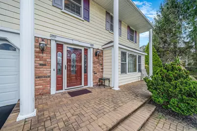 151 Wedgewood Drive, Hauppauge, NY 11788 - Photo 14