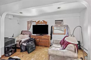 358 Litchfield Ave, Elmont, NY 11003 - Photo 18