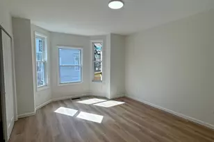 38 Carroll St, Poughkeepsie, NY 12601 - Photo 4