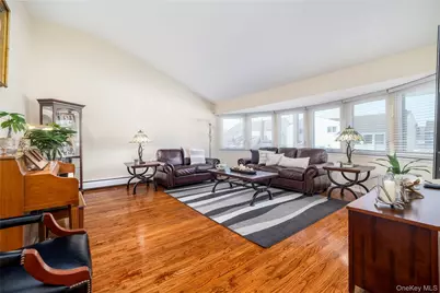 3930 Jane Lane, Oceanside, NY 11572 - Photo 12