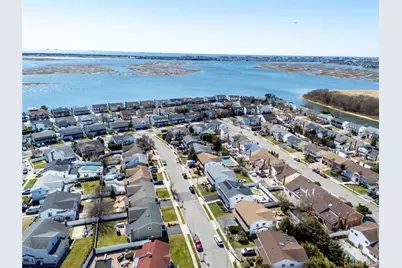 3930 Jane Lane, Oceanside, NY 11572 - Photo 34