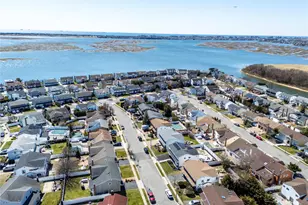 3930 Jane Ln, Oceanside, NY 11572 - Photo 34