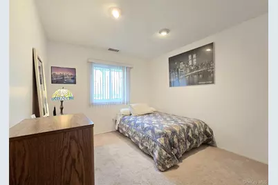 771 Waverly Avenue, Holtsville, NY 11742 - Photo 16