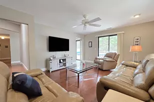 771 Waverly Ave, Holtsville, NY 11742 - Photo 8