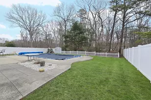 771 Waverly Ave, Holtsville, NY 11742 - Photo 20