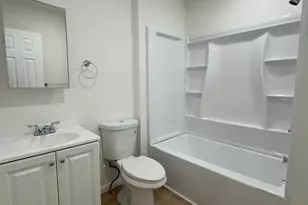 38 Carroll St, Poughkeepsie, NY 12601 - Photo 6