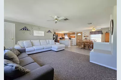 146 Webster Avenue, Ronkonkoma, NY 11779 - Photo 10