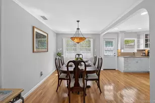 9 Marilyn Blvd, Plainview, NY 11803 - Photo 8