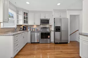 9 Marilyn Blvd, Plainview, NY 11803 - Photo 10