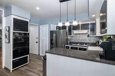 2531 Hollers Avenue, Bronx, NY 10475 - Photo 6