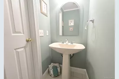 5 Dorothy Lane, Holbrook, NY 11741 - Photo 10