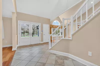 45 E Hill Road, Cortlandt Manor, NY 10567 - Photo 2