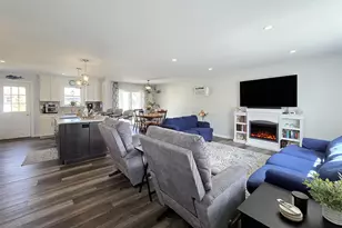 19 Appel Dr E, Shirley, NY 11967 - Photo 8