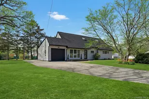 56 Pennaquid Rd, Coram, NY 11727 - Photo 2